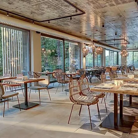 Hotel Umani & 4*